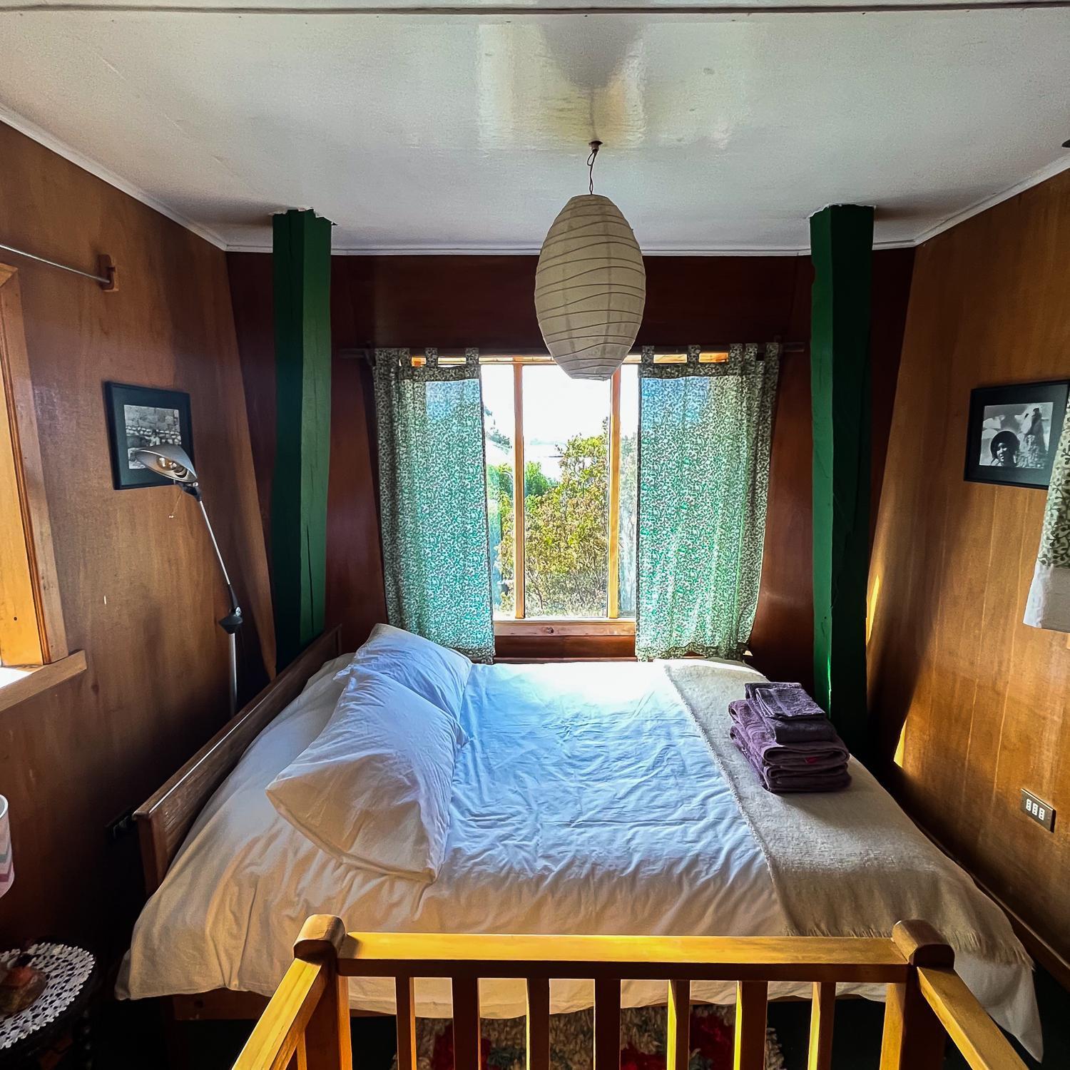Unique Tree House Hideaway * Ancud